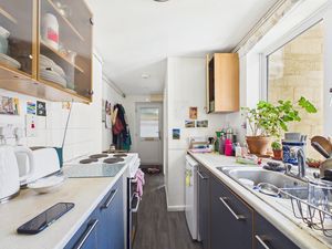 Kitchen 2a- click for photo gallery